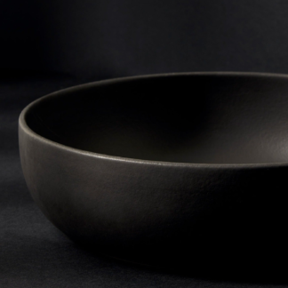 Stoneware 60oz Shallow Serving Bowl - Matte/Shiny Black